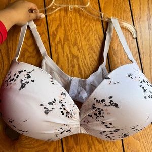 White floral cacique bra
